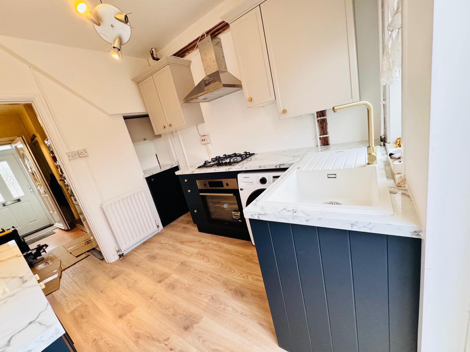 kitchen fitter in dagneham