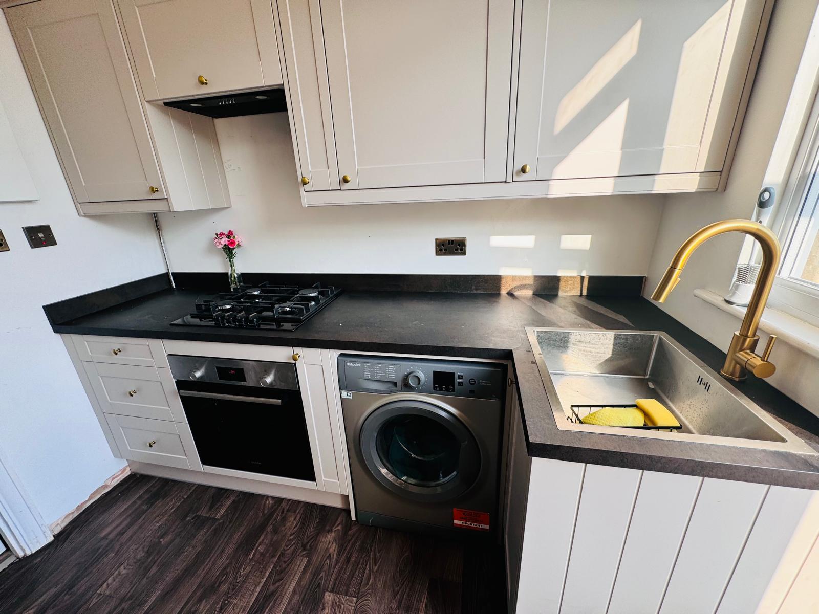 kitchen fitter in dagneham