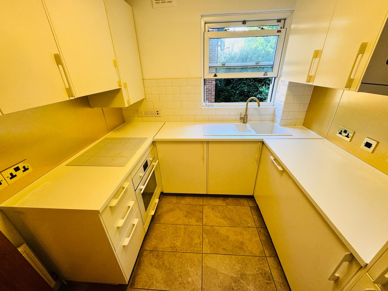 kitchen fitter in dagneham