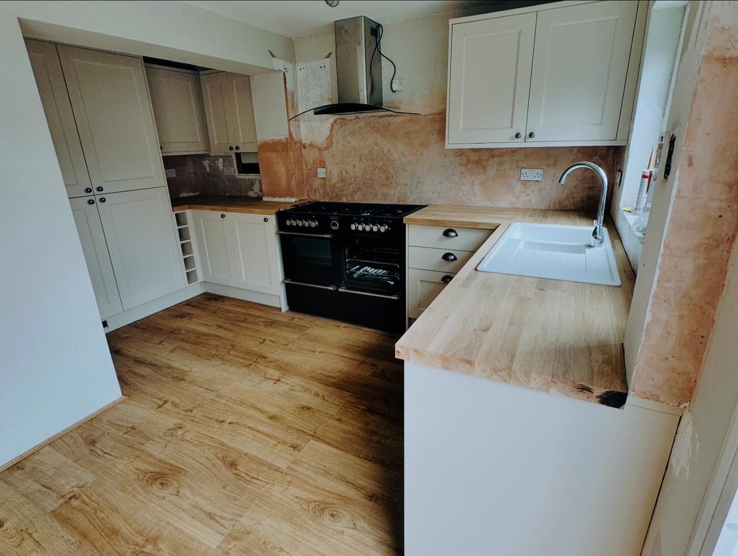 kitchen fitter in dagneham