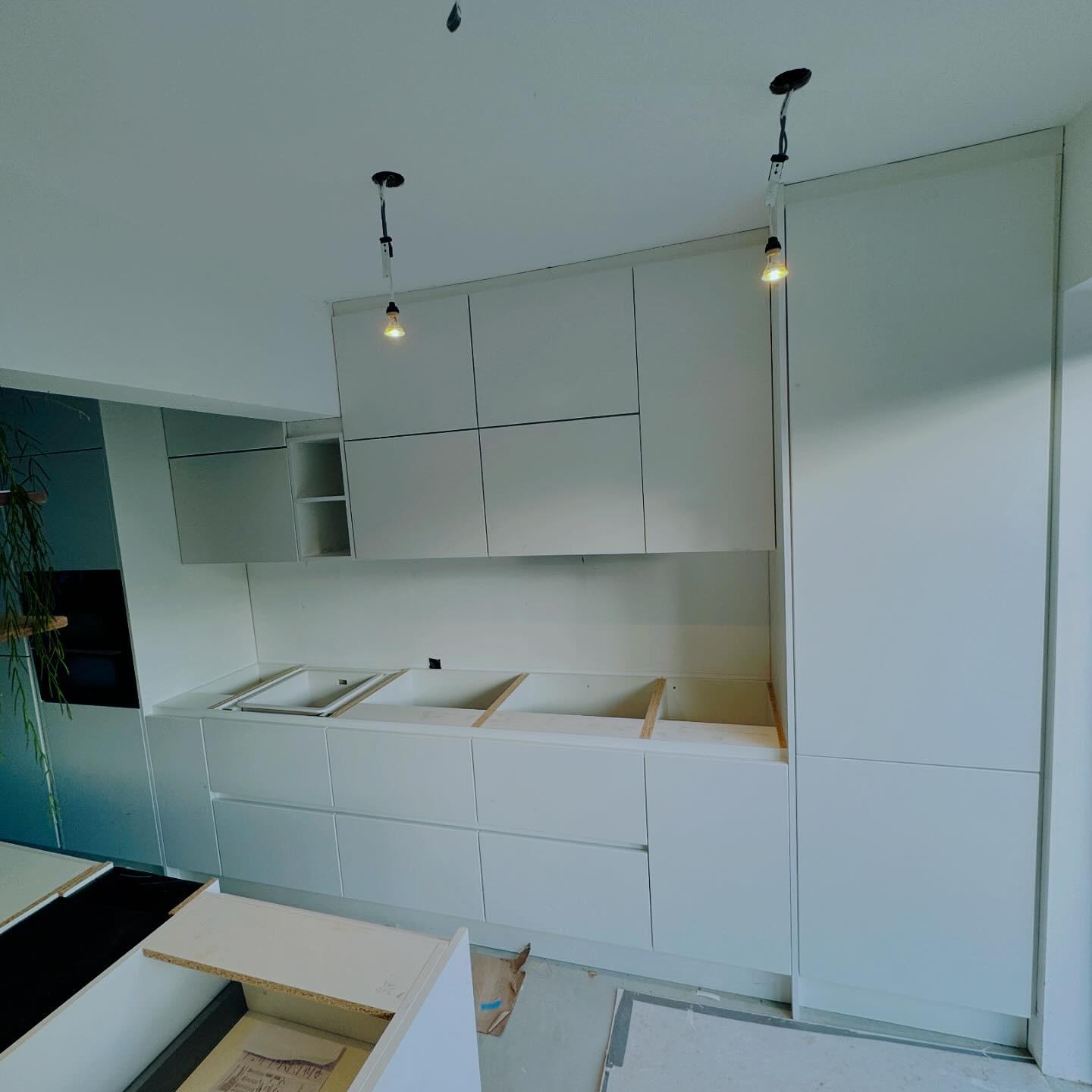 kitchen fitter in dagneham