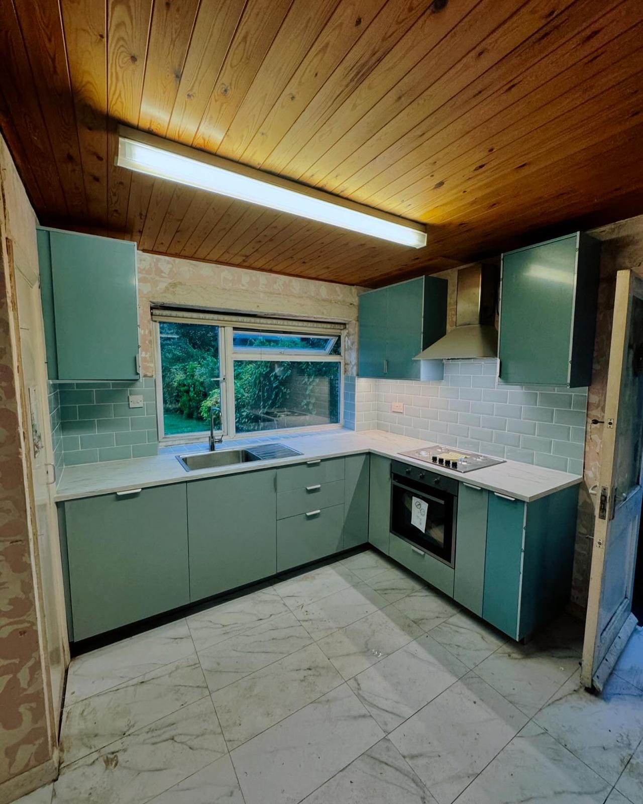 kitchen fitter in dagneham