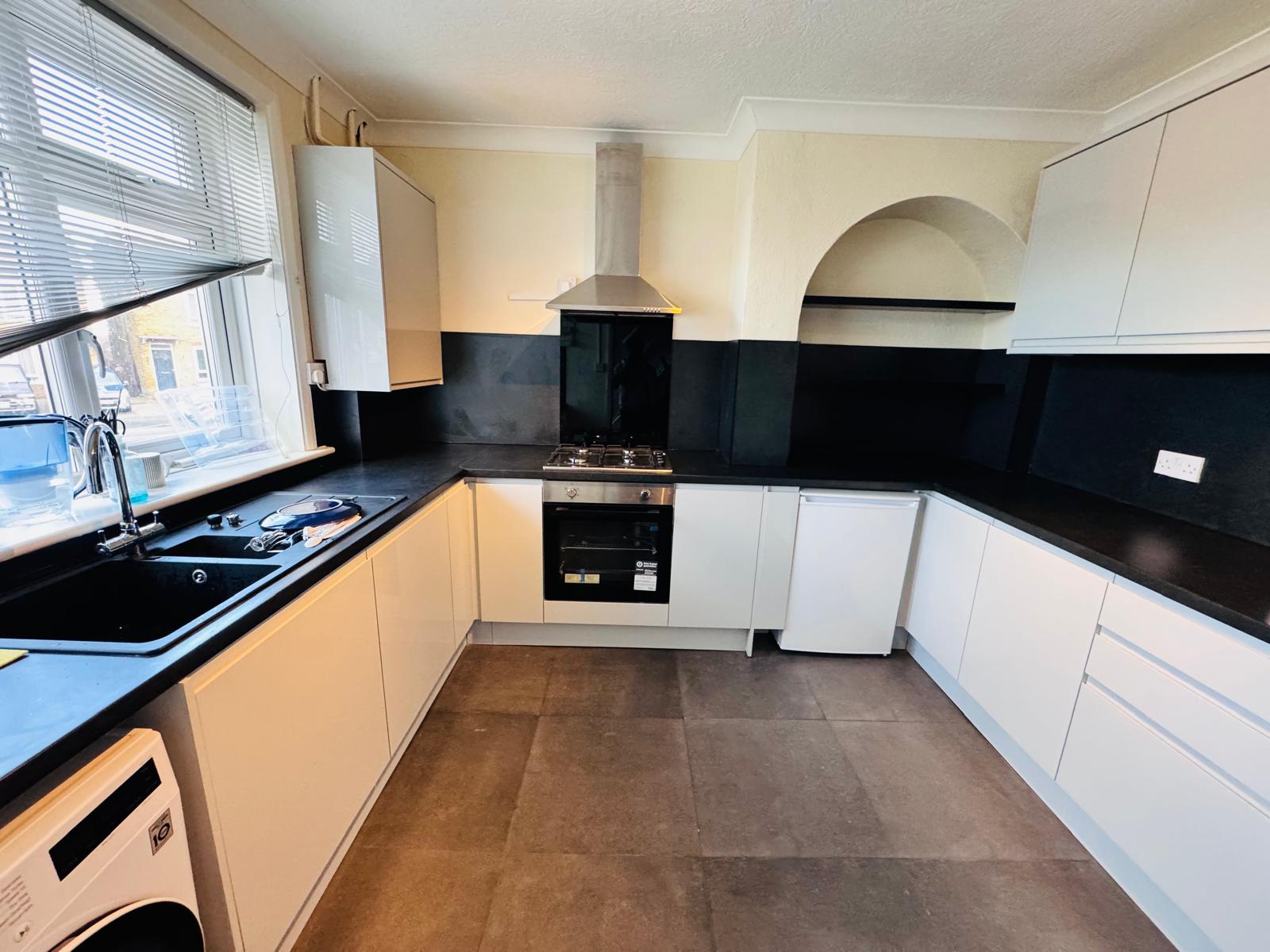 FITTED WARDROBE NEAR ME