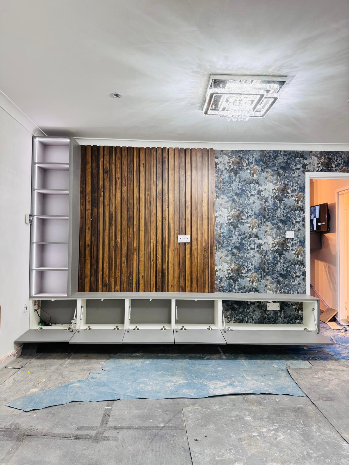 MEDIA WALL IN DAGNEHAM