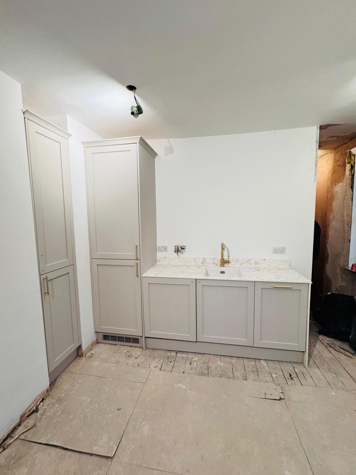 BEDROOM FURNITURE IN DAGNEHAM