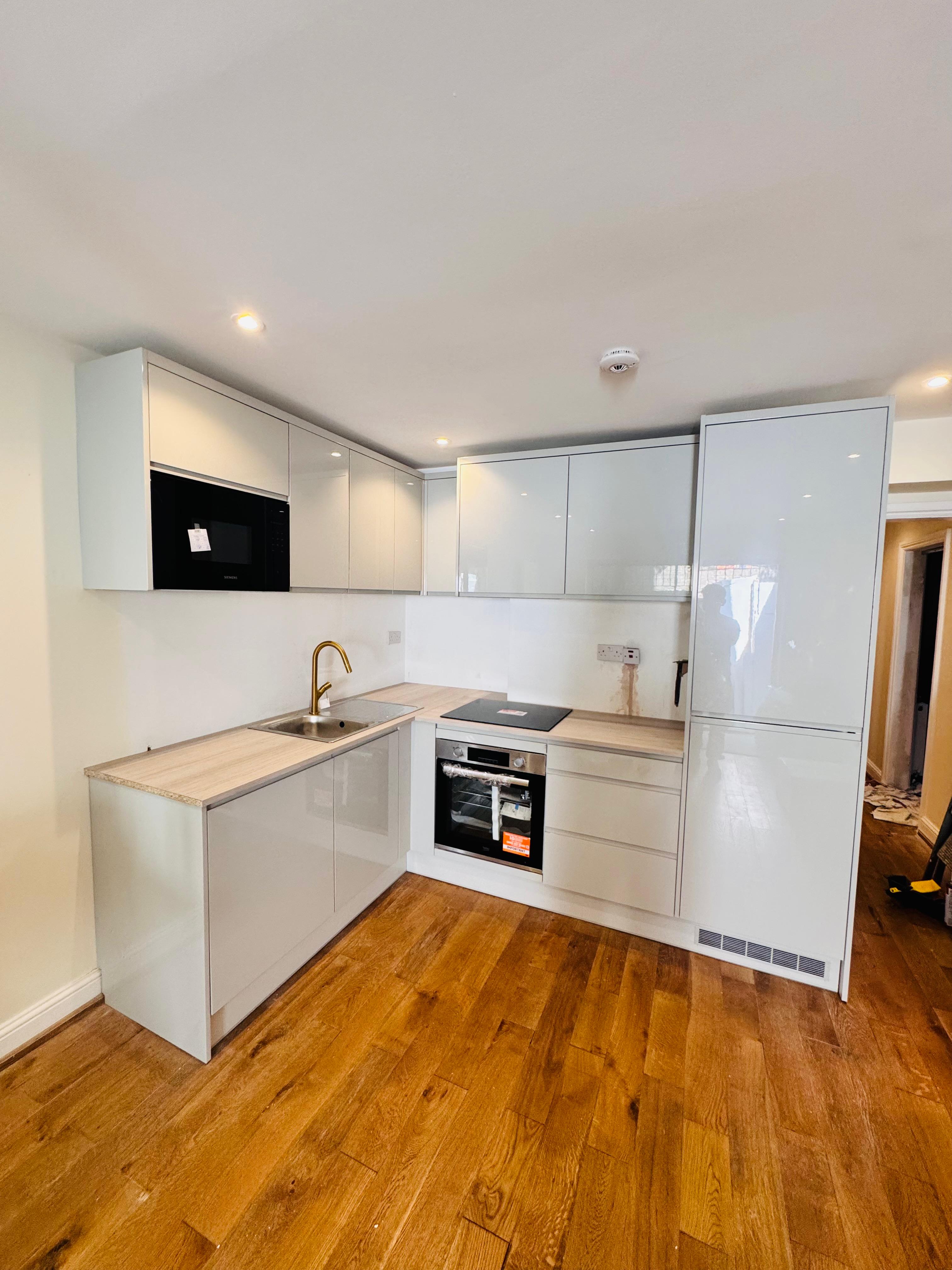 kitchen fitter near me