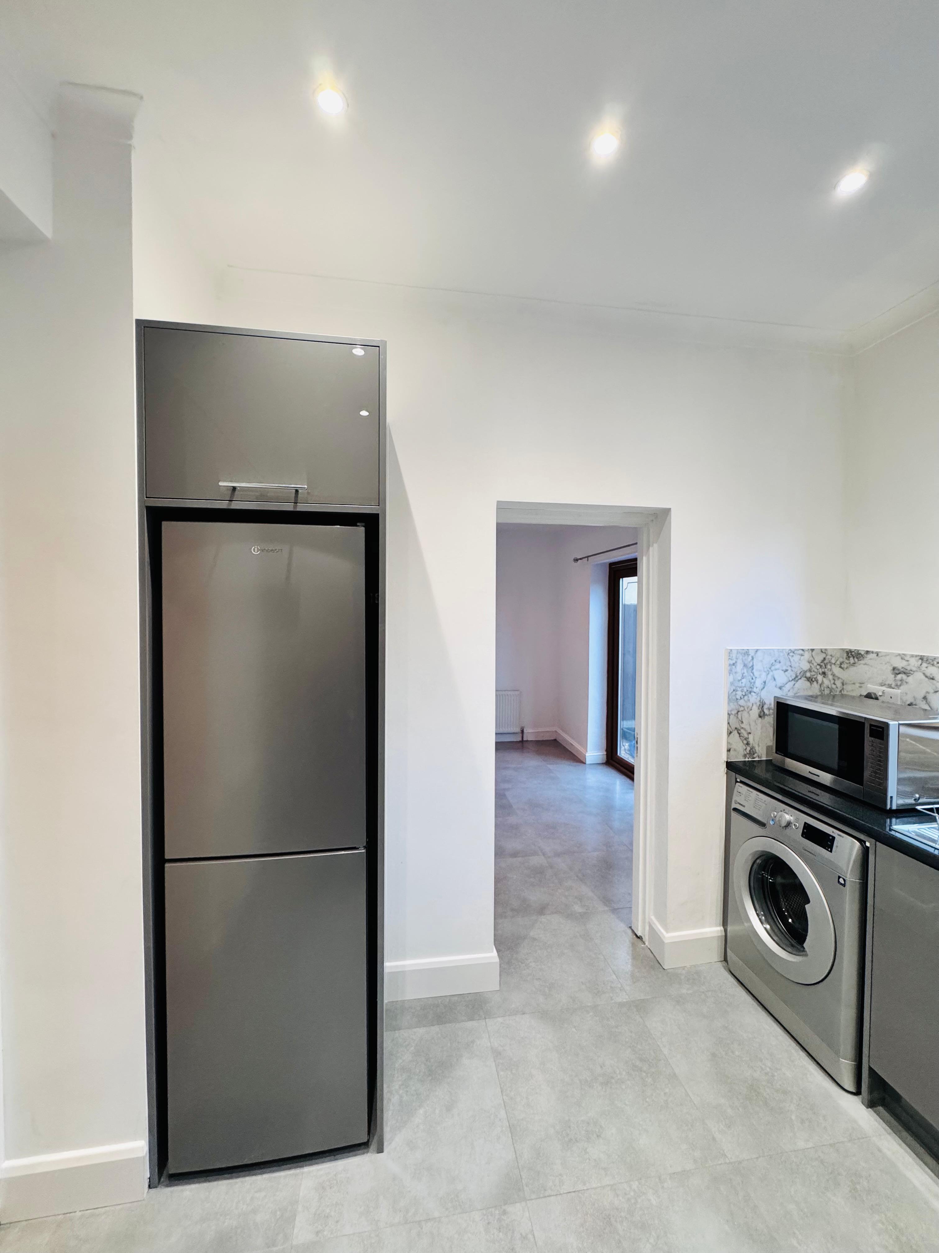 kitchen fitter near me