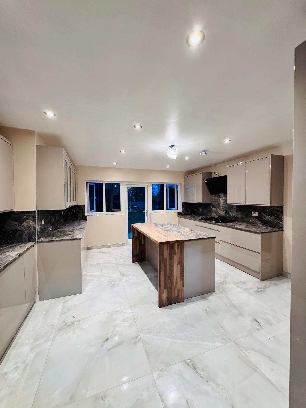 kitchen fitter in dagneham