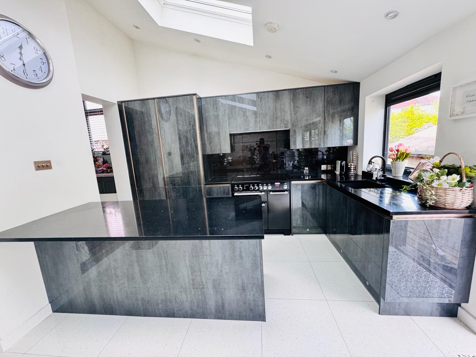 kitchen fitter in dagneham